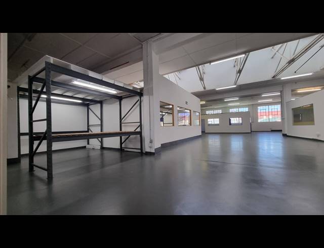 945M² WAREHOUSE TO LET IN OBSERVATORY